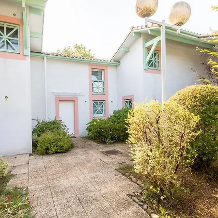 Διαμέρισμα Proche : Maison Avec Beau Jardin *