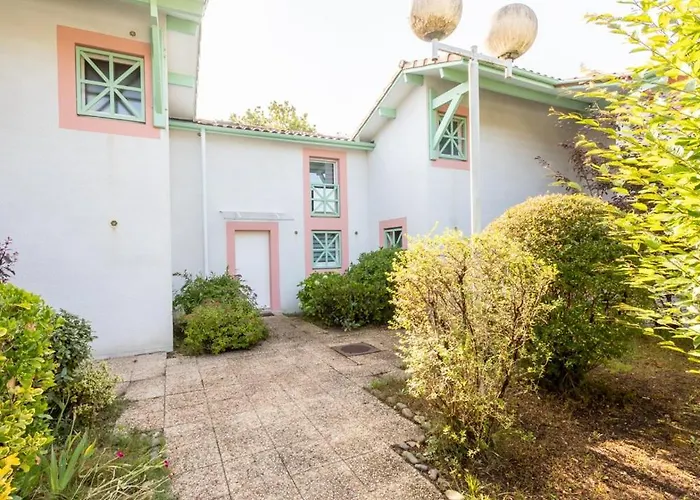 Διαμέρισμα Proche : Maison Avec Beau Jardin *